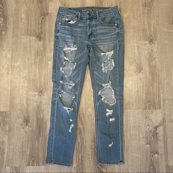 American Eagle TomGirl Jeans Size 4 - Picture 1 of 4